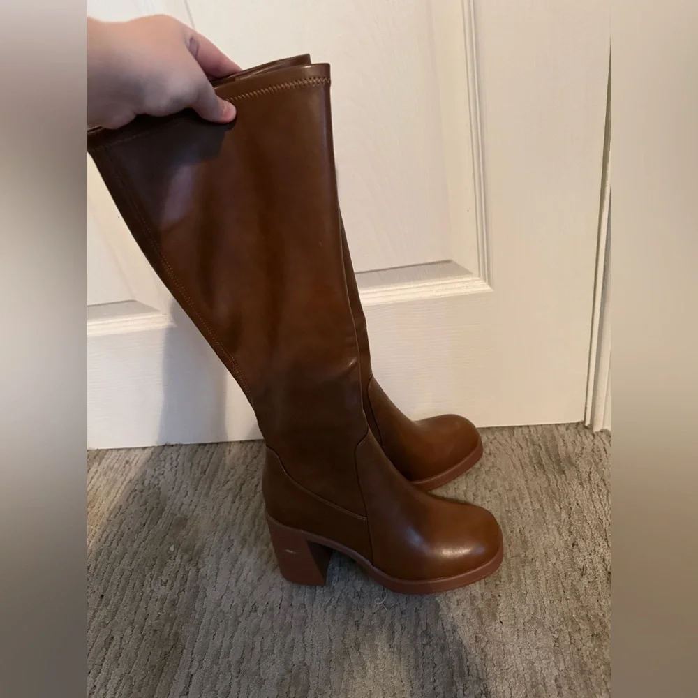 Chic Brown Over the Knee Boots - Picture 4 of 6